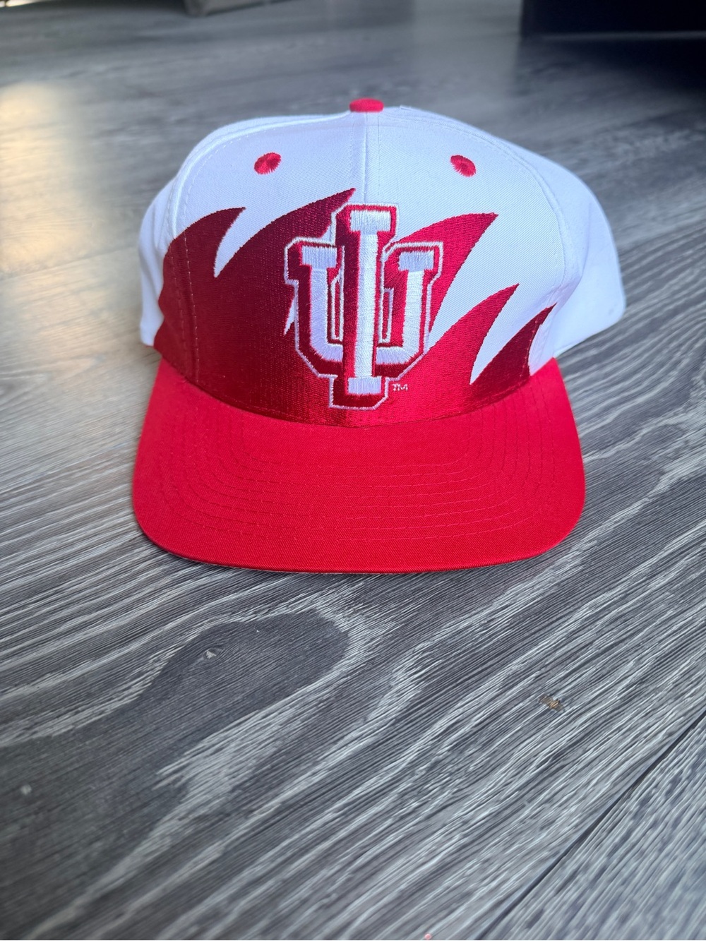 Vintage Logo 7 Athletic Indiana Hoosiers IU Sharktooth Logo Snapback Hat
